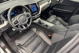 met. valkoinen Volvo XC60 2022 kuva 6.