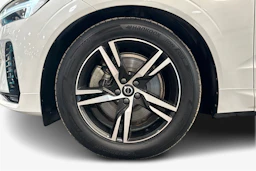 met. valkoinen Volvo XC60 2022 kuva 9.