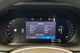 met. valkoinen Volvo XC60 2022 kuva 12.