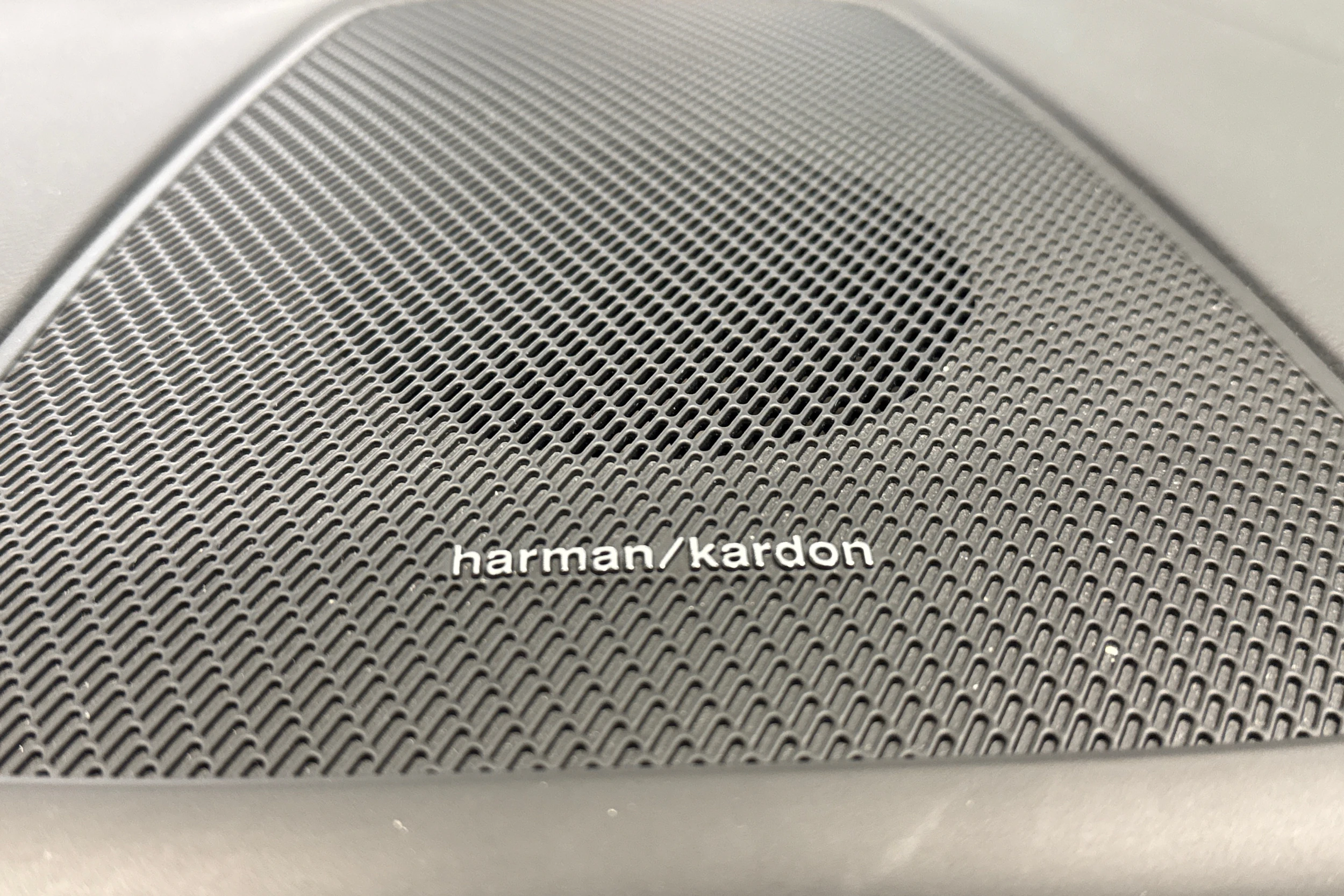 met. valkoinen Volvo XC60 2022 kuva 15.