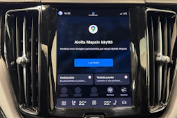 met. valkoinen Volvo XC60 2022 kuva 19.