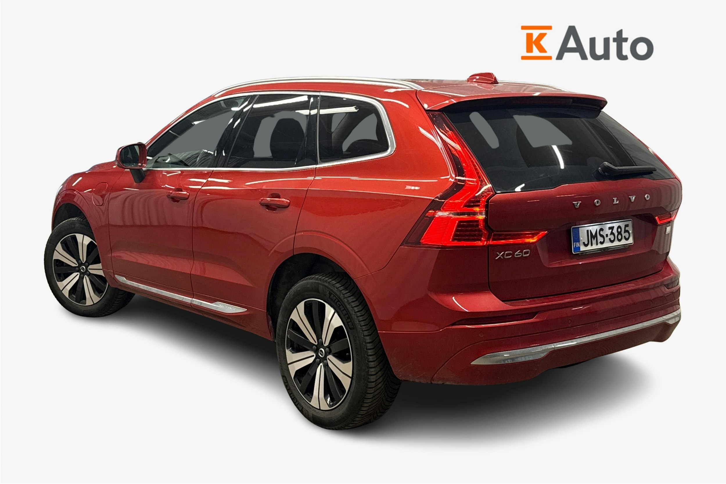 punainen Volvo XC60 2022 kuva 2.