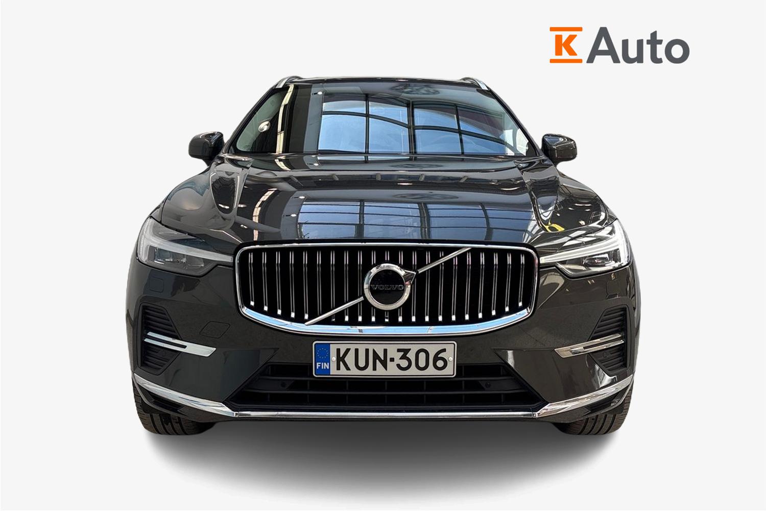 Volvo XC60 2022, photo 4/28