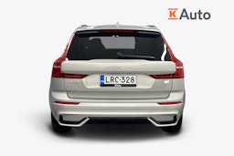 harmaa Volvo XC60 2022 kuva 3.