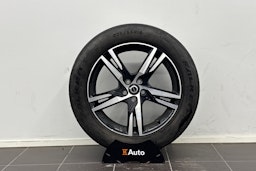 harmaa Volvo XC60 2022 kuva 13.