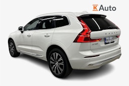 valkoinen Volvo XC60 2022 kuva 2.