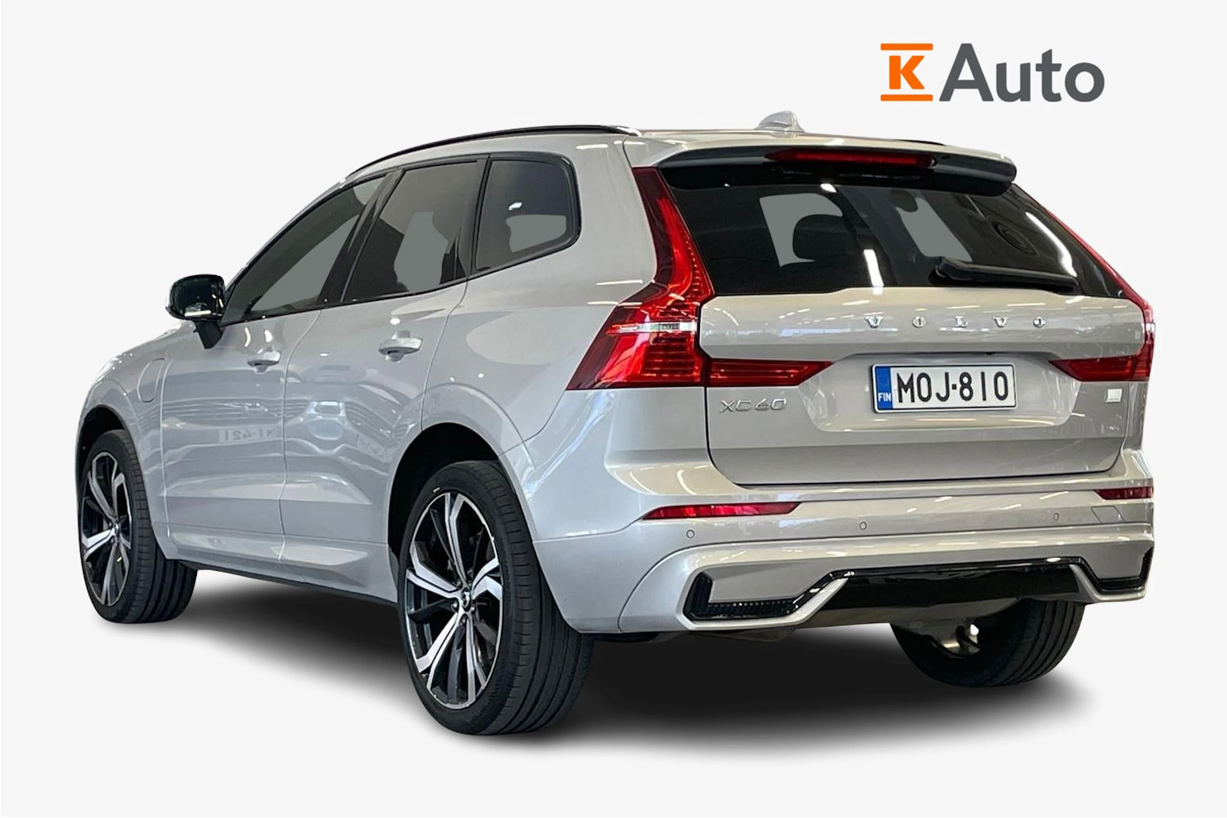 harmaa Volvo XC60 2022 kuva 2.