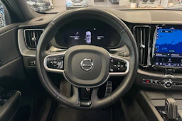 harmaa Volvo XC60 2022 kuva 11.