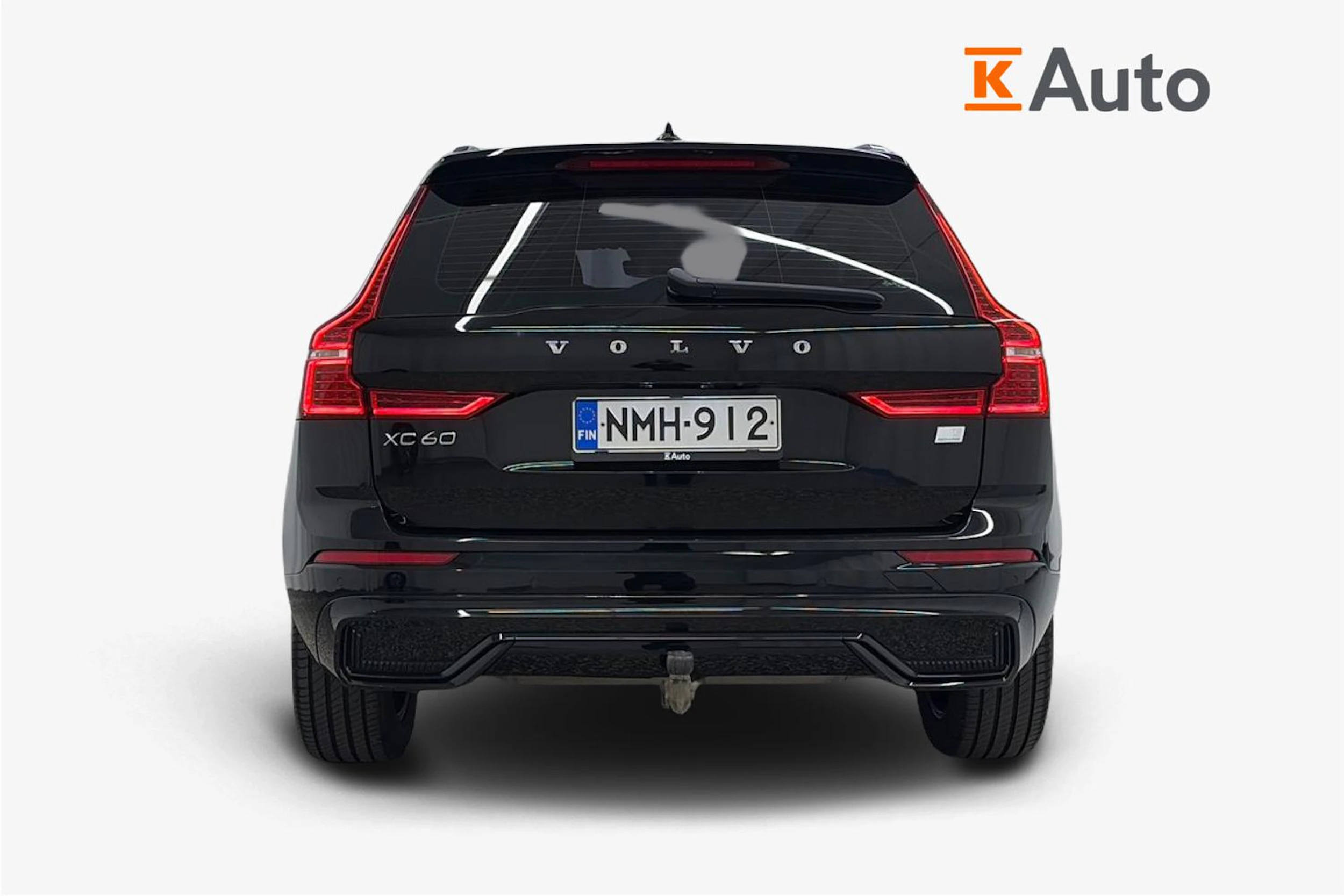 musta Volvo XC60 2022 kuva 3.
