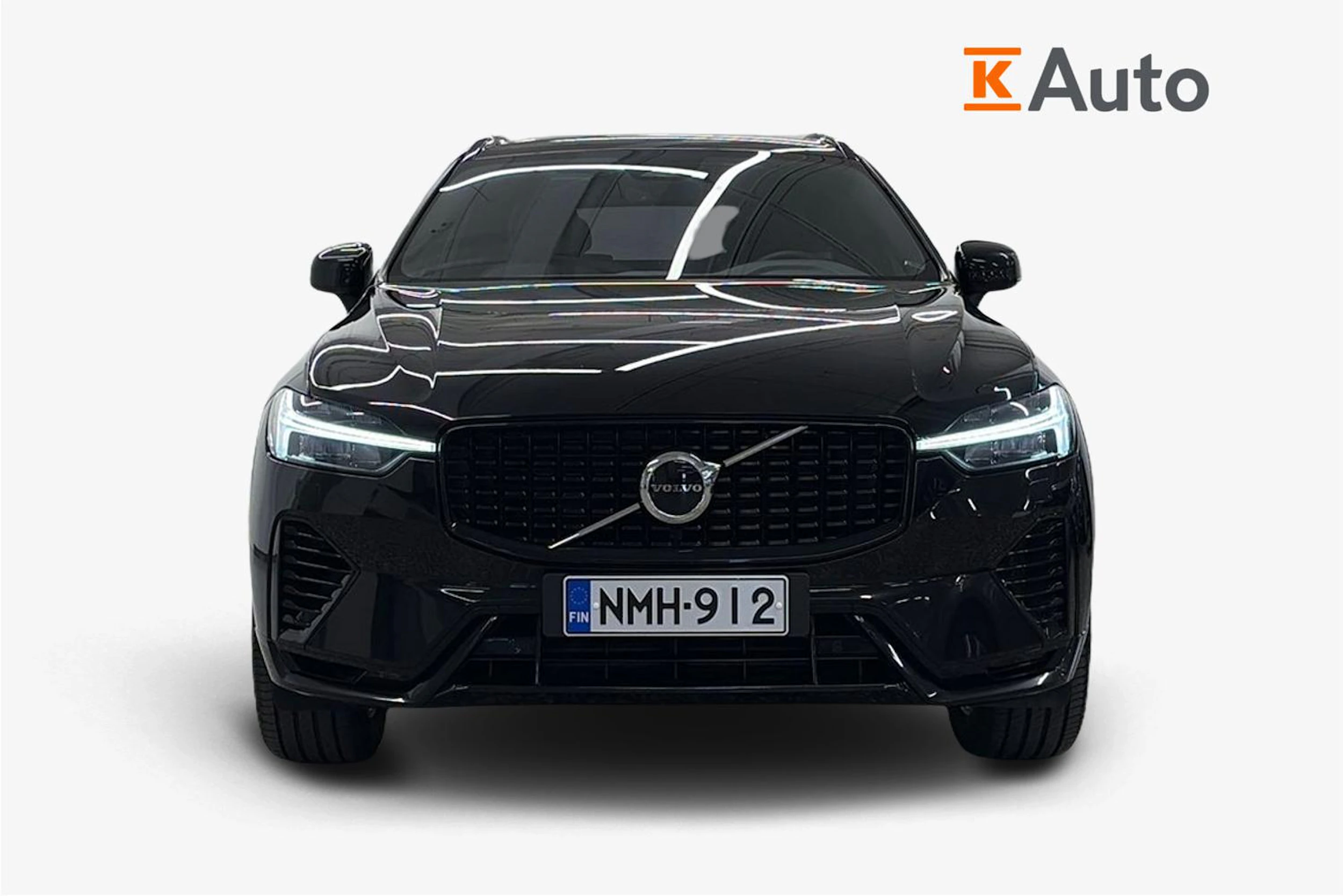 musta Volvo XC60 2022 kuva 4.