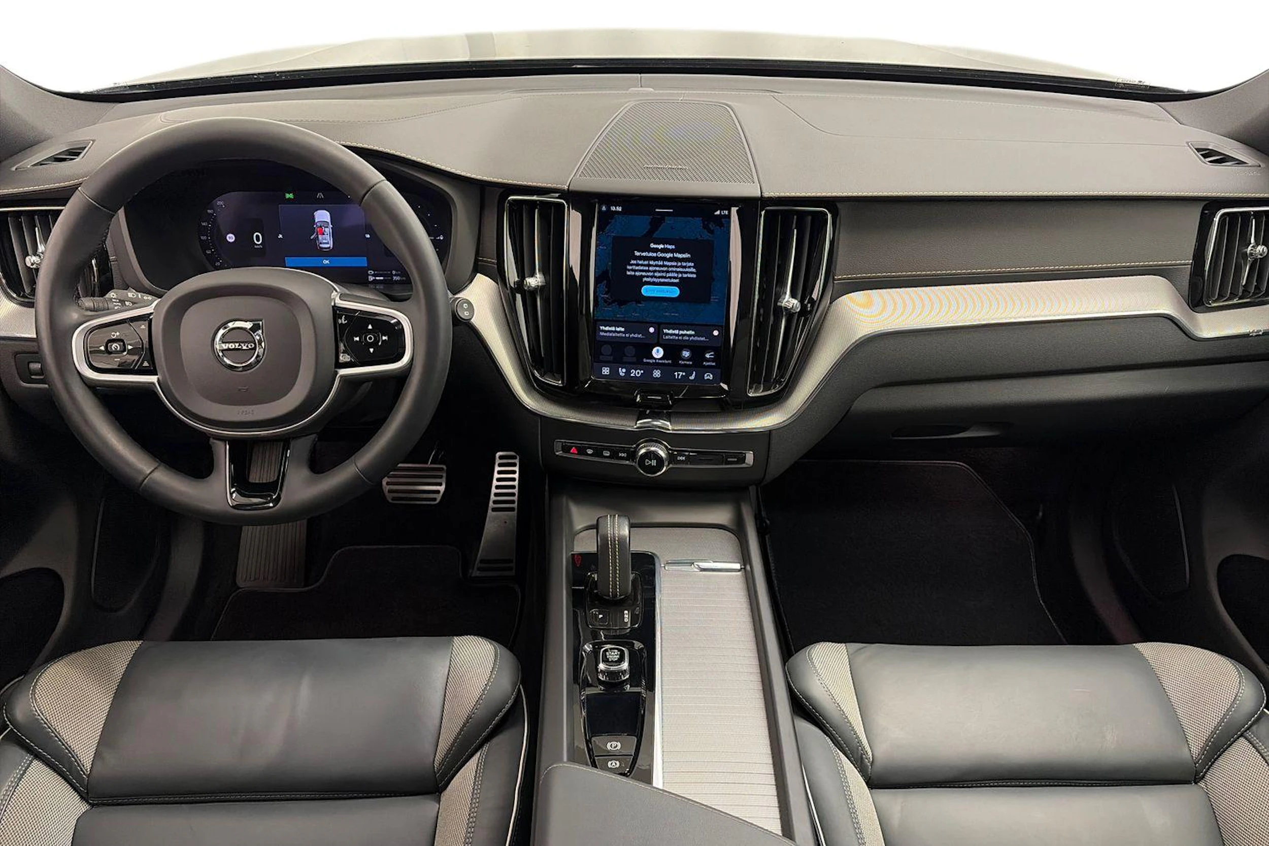 musta Volvo XC60 2022 kuva 7.
