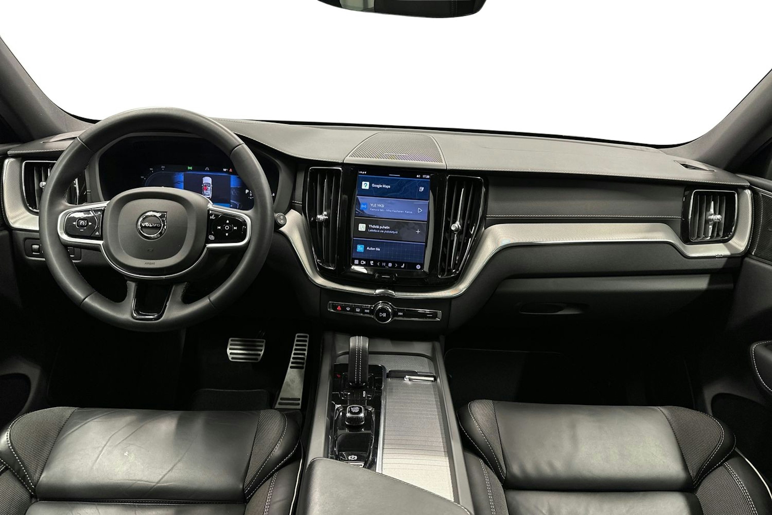 musta Volvo XC60 2022 kuva 9.