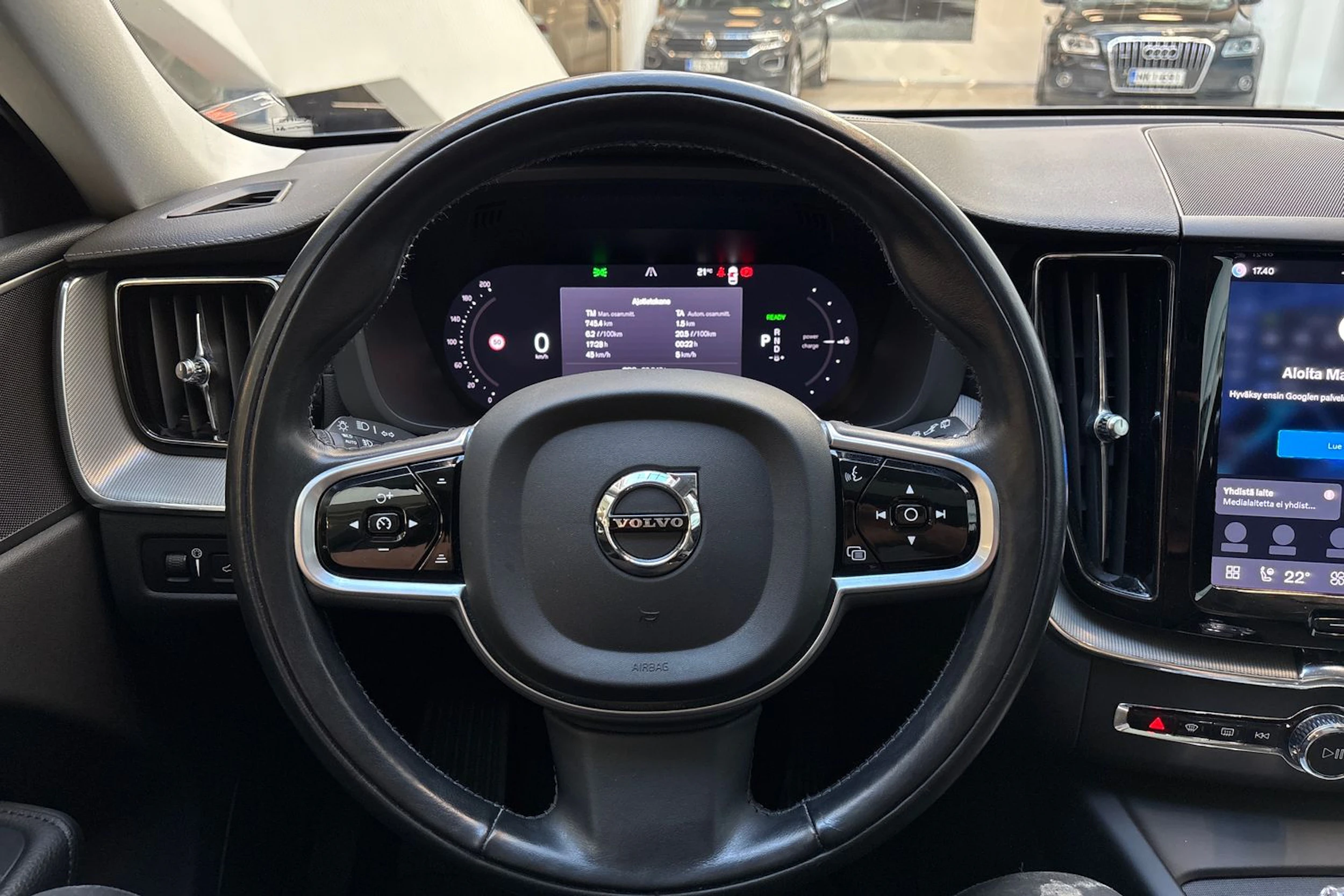 sininen Volvo XC60 2022 kuva 24.
