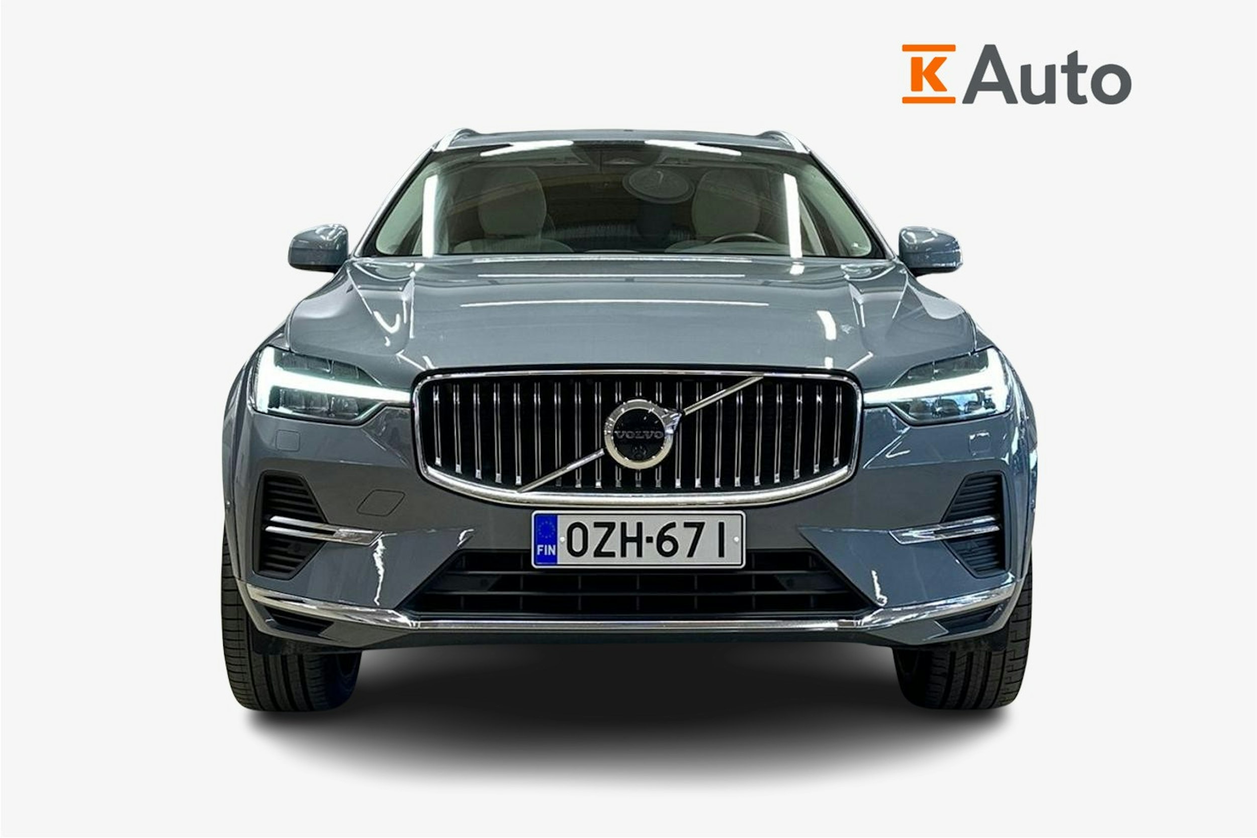 harmaa Volvo XC60 2022 kuva 5.