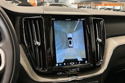 musta Volvo XC60 2022 kuva 20.