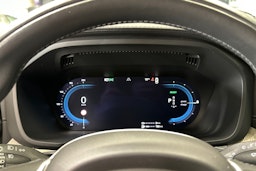 musta Volvo XC60 2022 kuva 27.