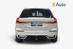 valkoinen Volvo XC60 2022 kuva 3.