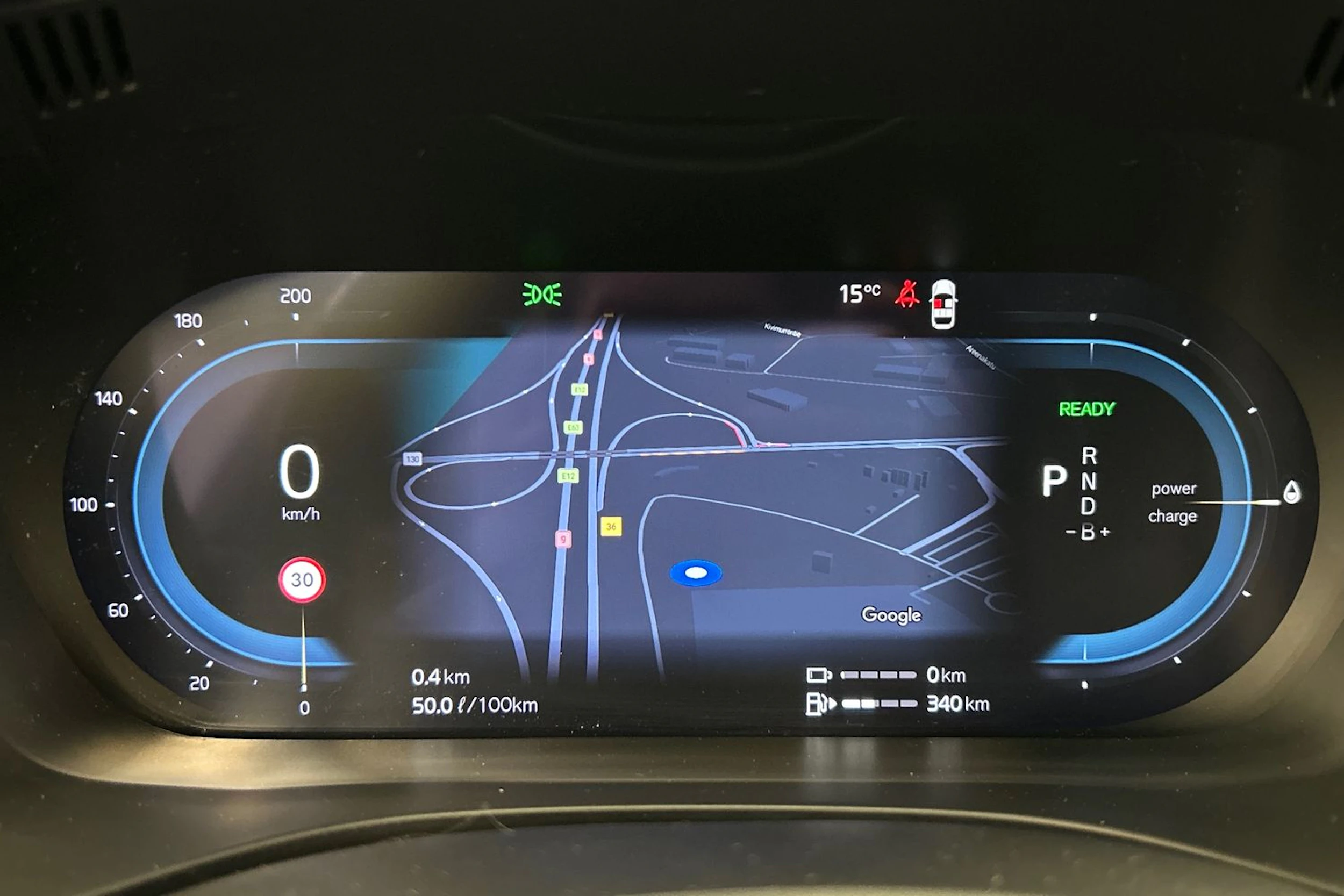 valkoinen Volvo XC60 2022 kuva 15.