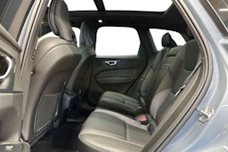 harmaa Volvo XC60 2022 kuva 10.