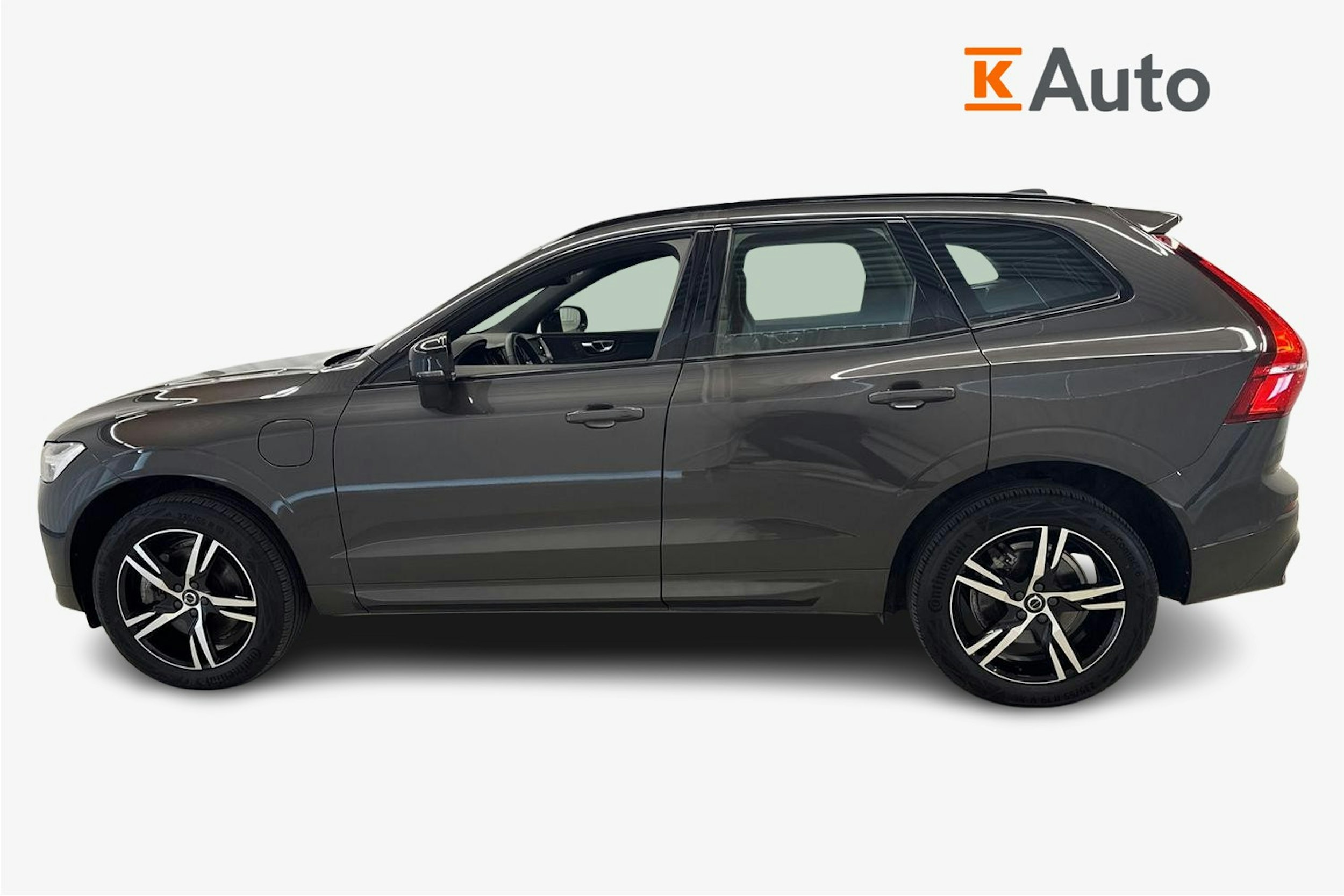 harmaa Volvo XC60 2022 kuva 26.