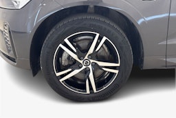 harmaa Volvo XC60 2022 kuva 31.