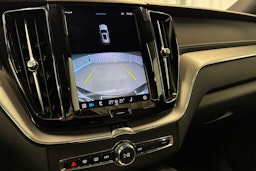 harmaa Volvo XC60 2022 kuva 38.