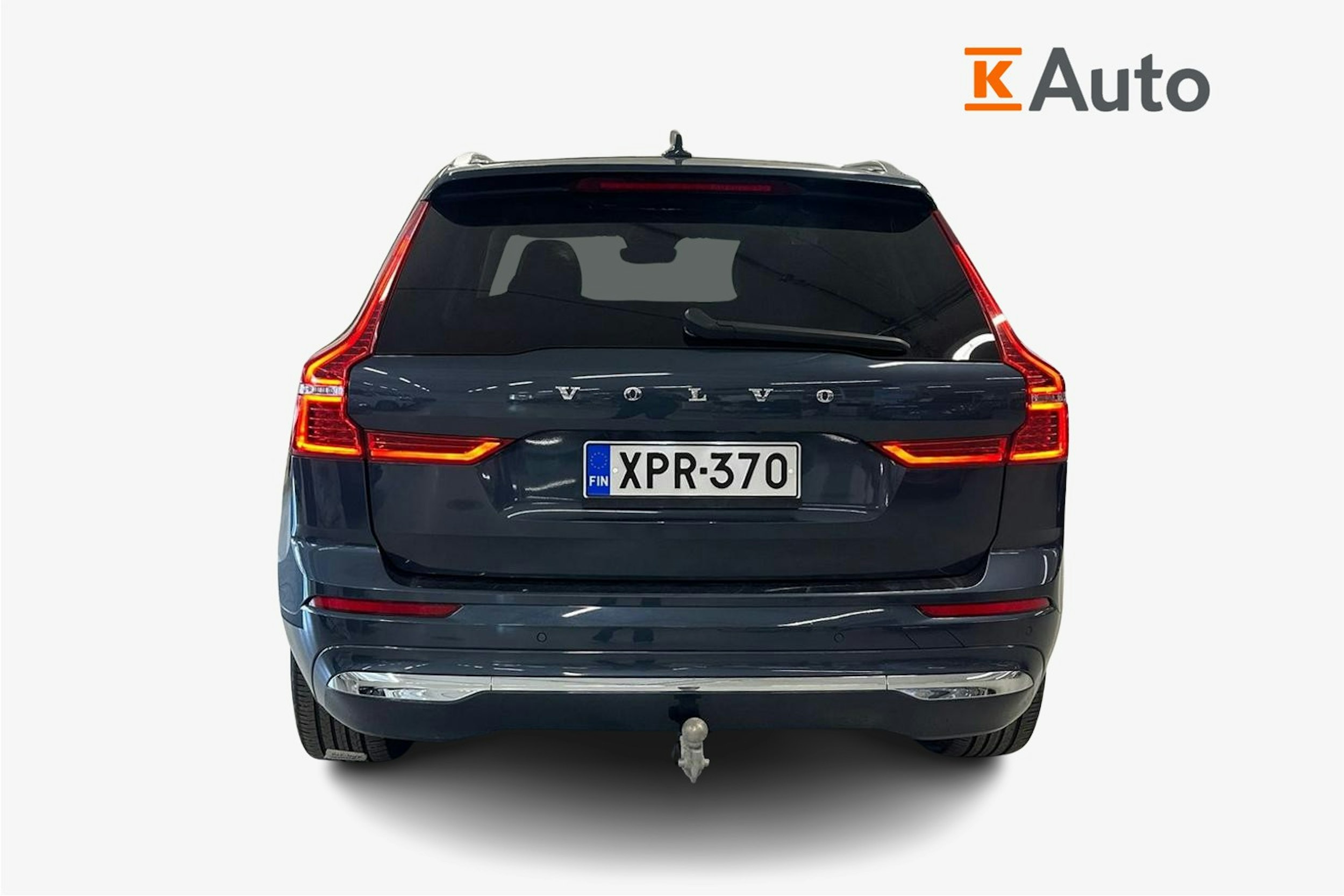 sininen Volvo XC60 2022 kuva 3.