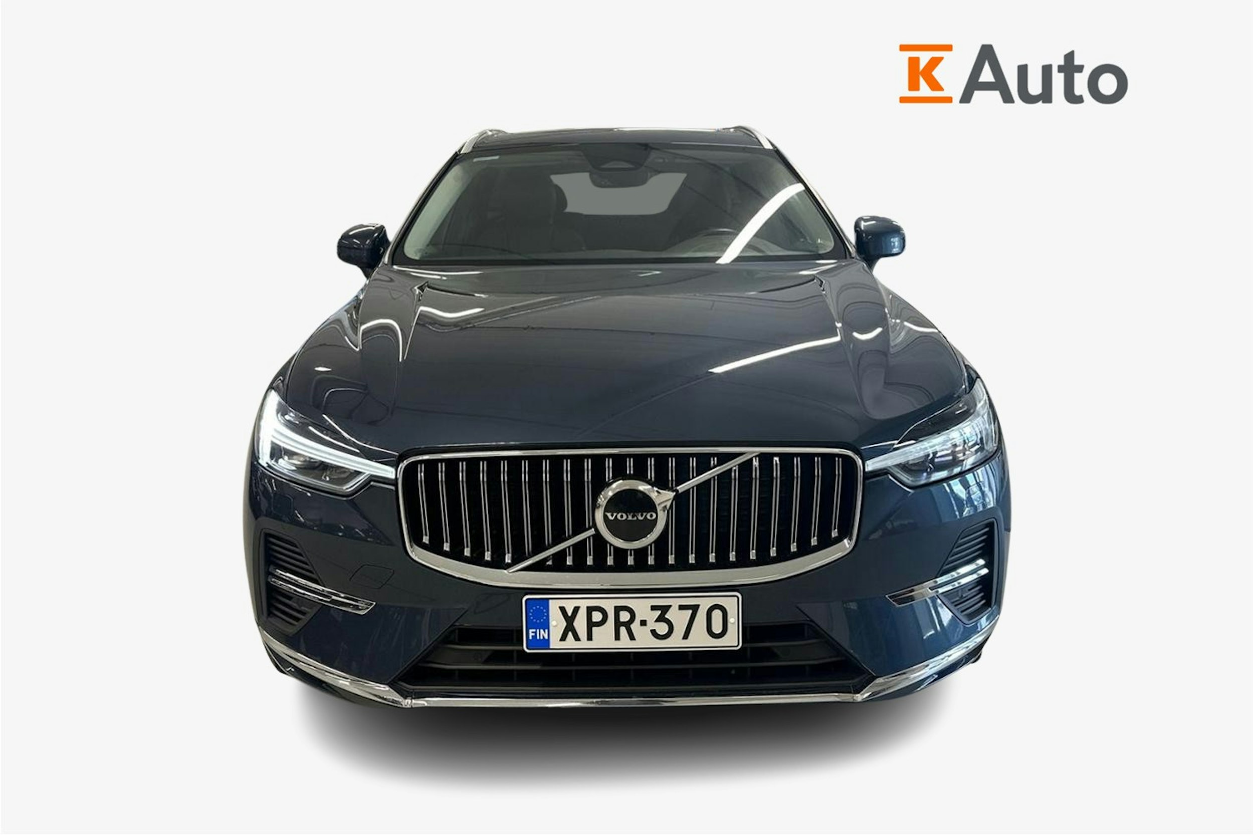 sininen Volvo XC60 2022 kuva 5.