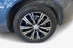 sininen Volvo XC60 2022 kuva 11.