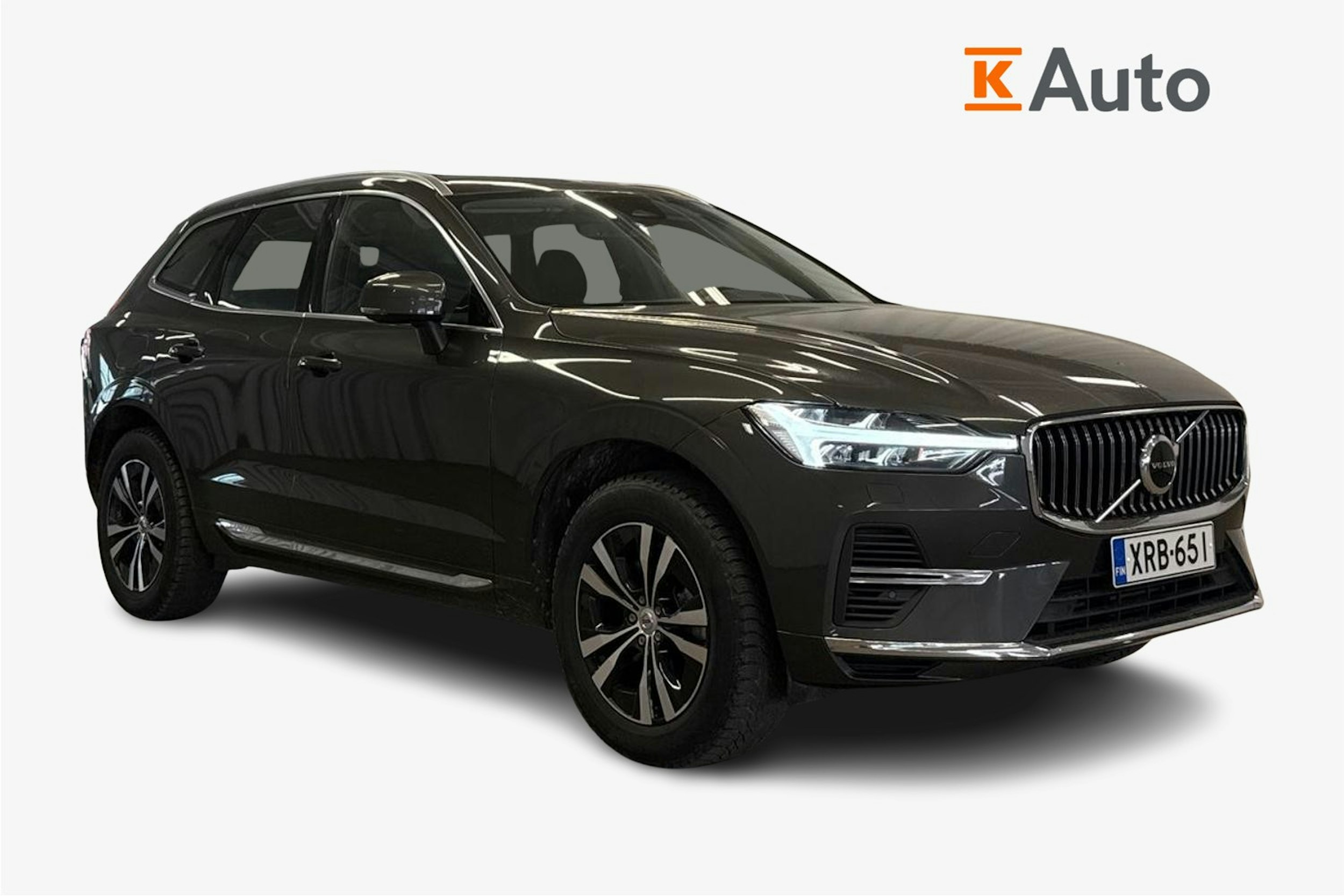harmaa Volvo XC60 2022 kuva 1.