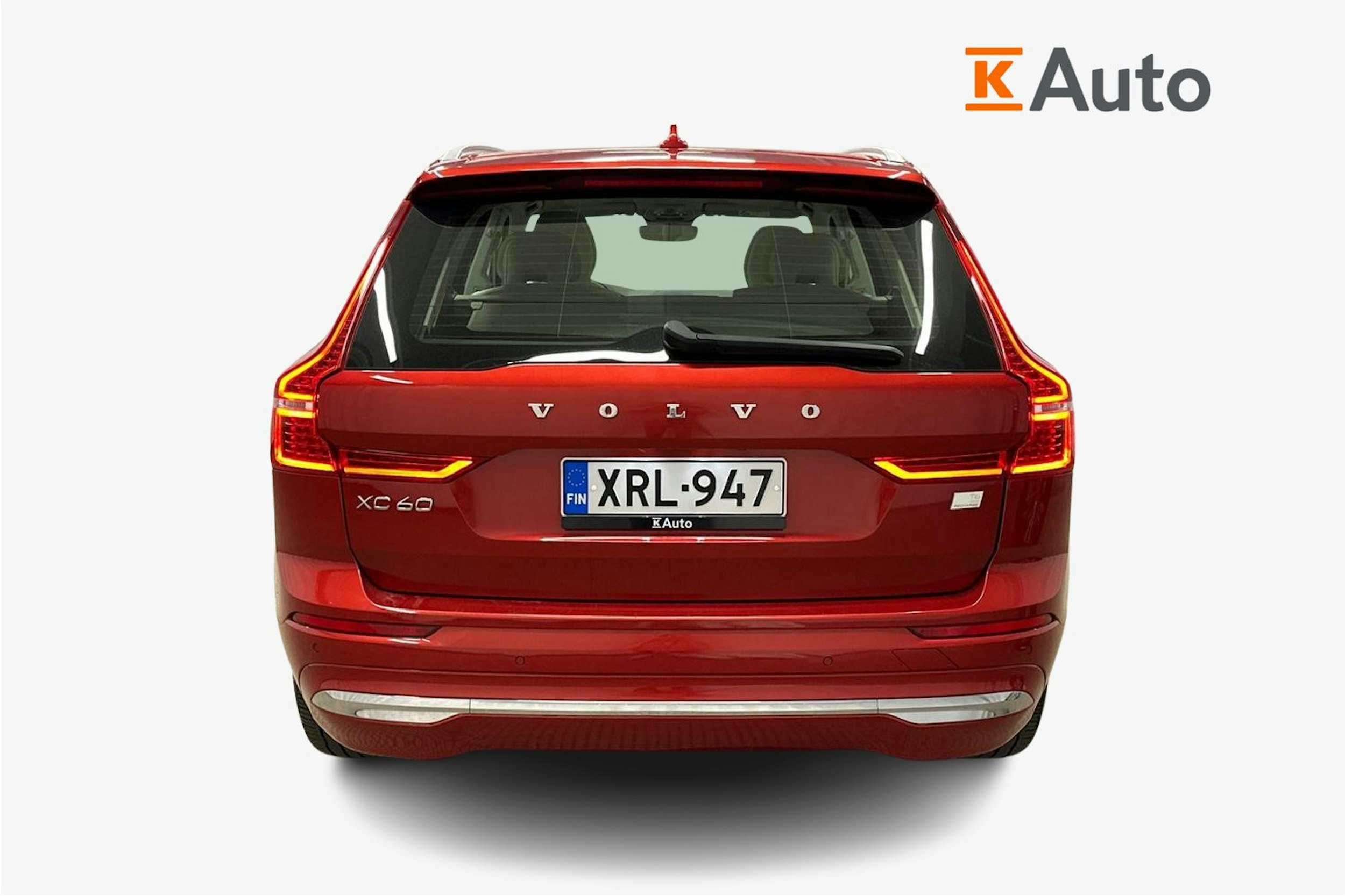 punainen Volvo XC60 2022 kuva 3.