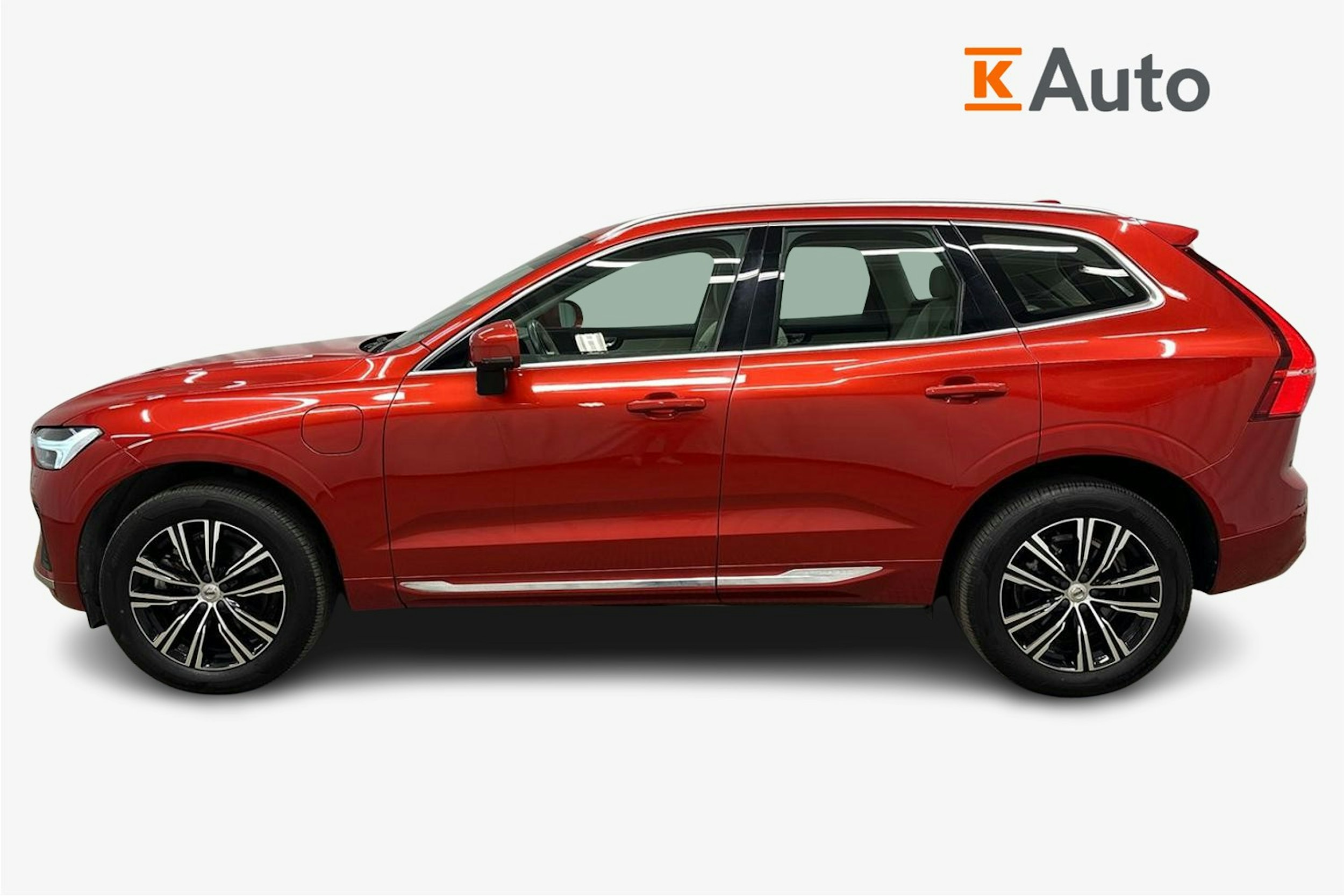 punainen Volvo XC60 2022 kuva 6.