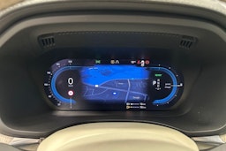 punainen Volvo XC60 2022 kuva 16.