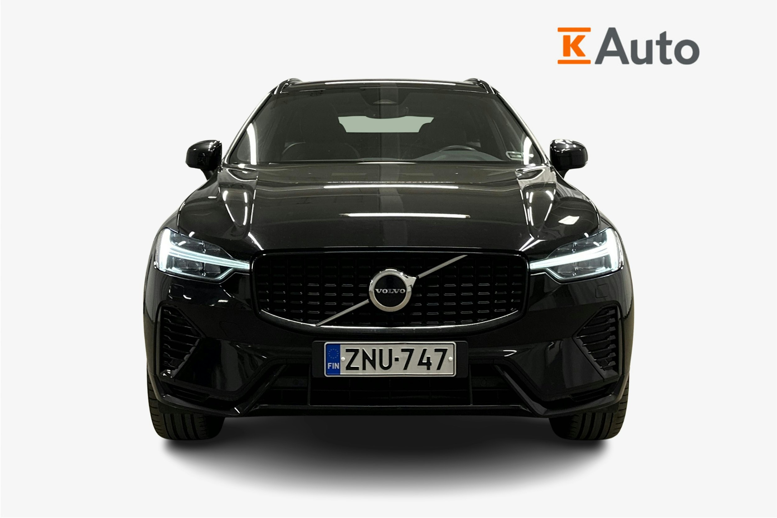 musta Volvo XC60 2022 kuva 4.