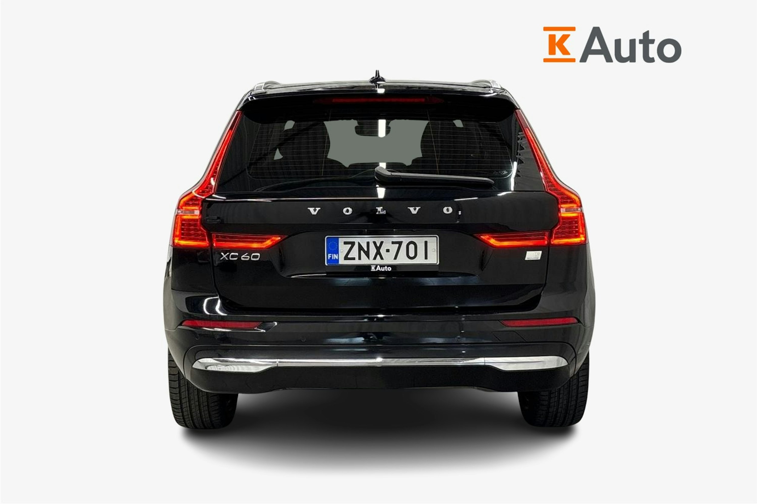 musta Volvo XC60 2022 kuva 3.