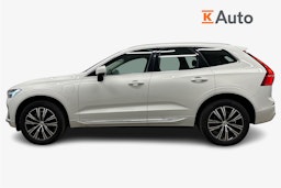 valkoinen Volvo XC60 2022 kuva 6.