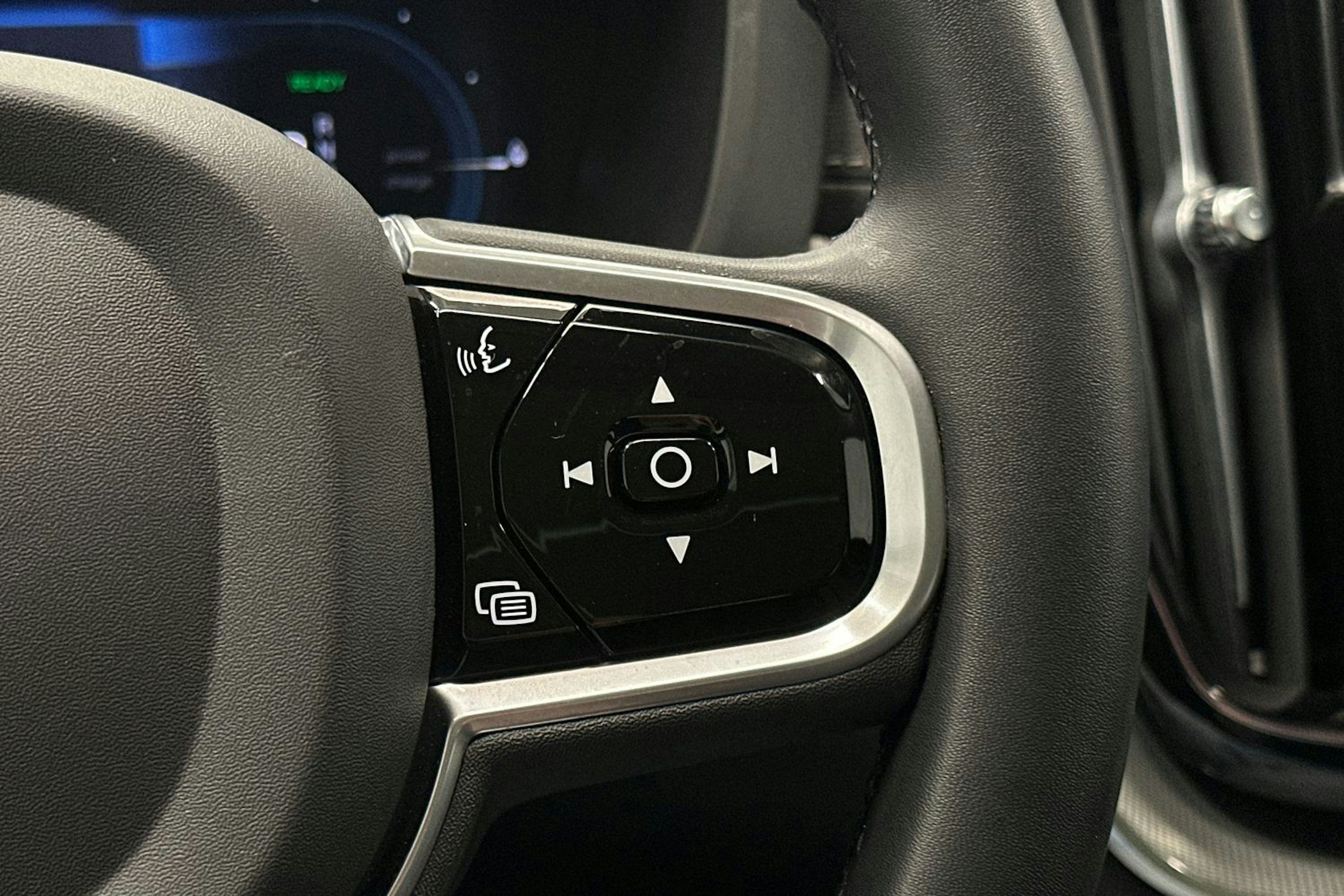 hopea Volvo XC60 2023 kuva 11.