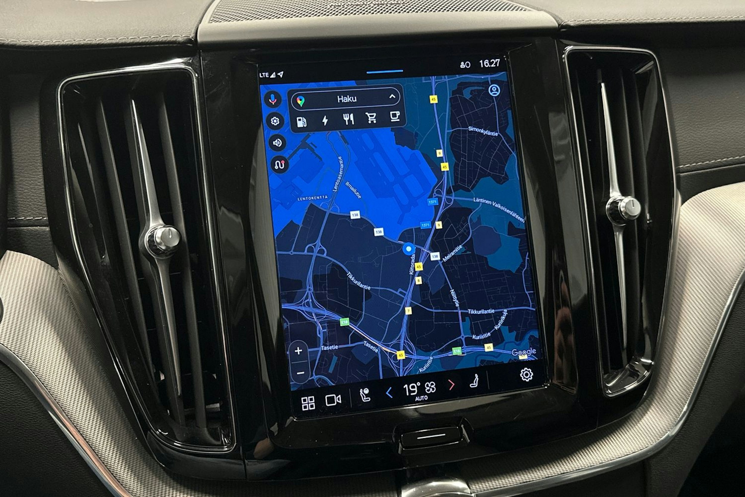 hopea Volvo XC60 2023 kuva 15.