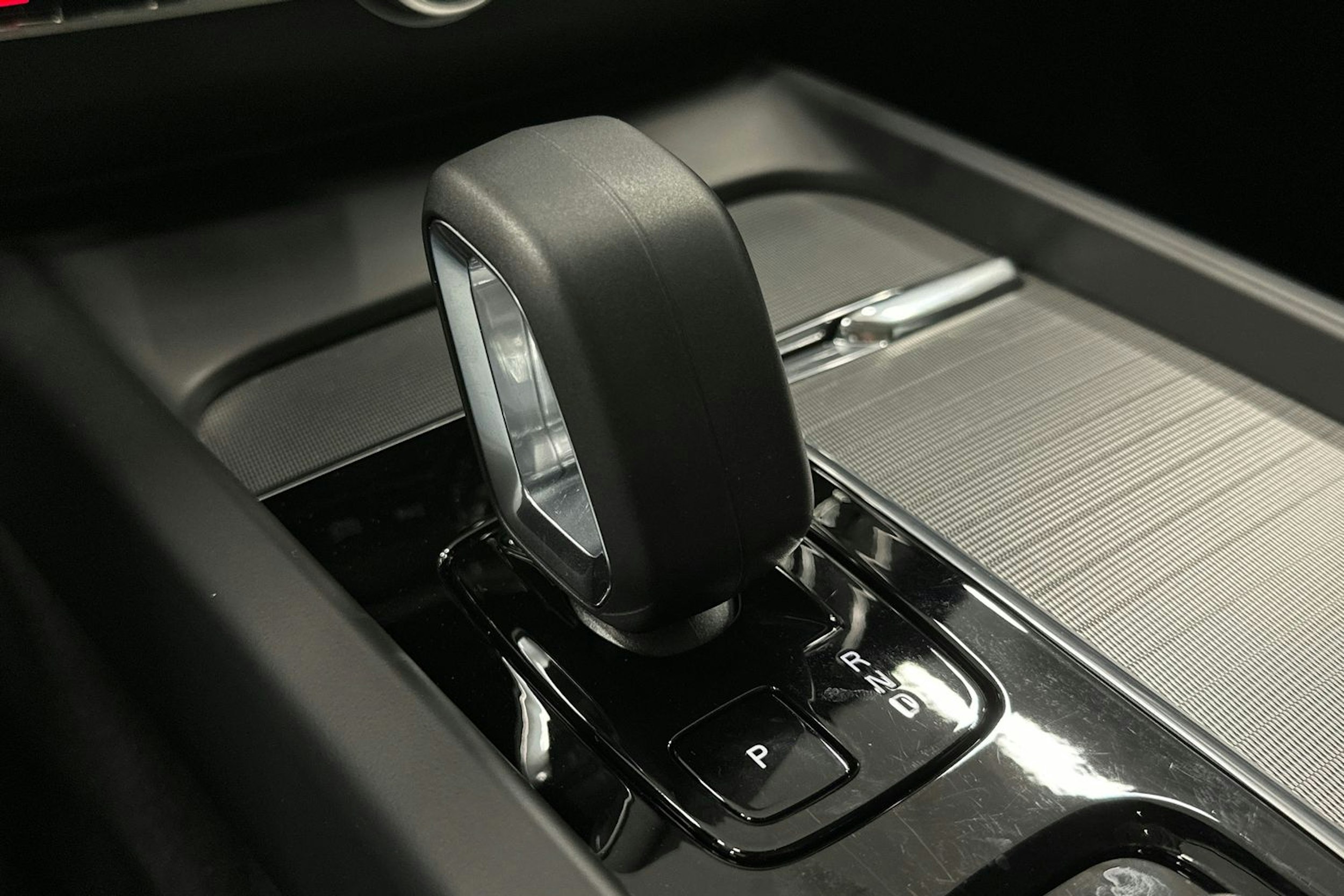 hopea Volvo XC60 2023 kuva 21.