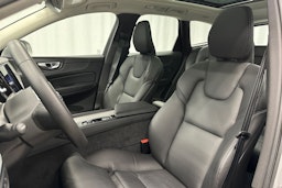 hopea Volvo XC60 2023 kuva 23.