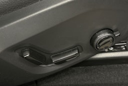 hopea Volvo XC60 2023 kuva 25.