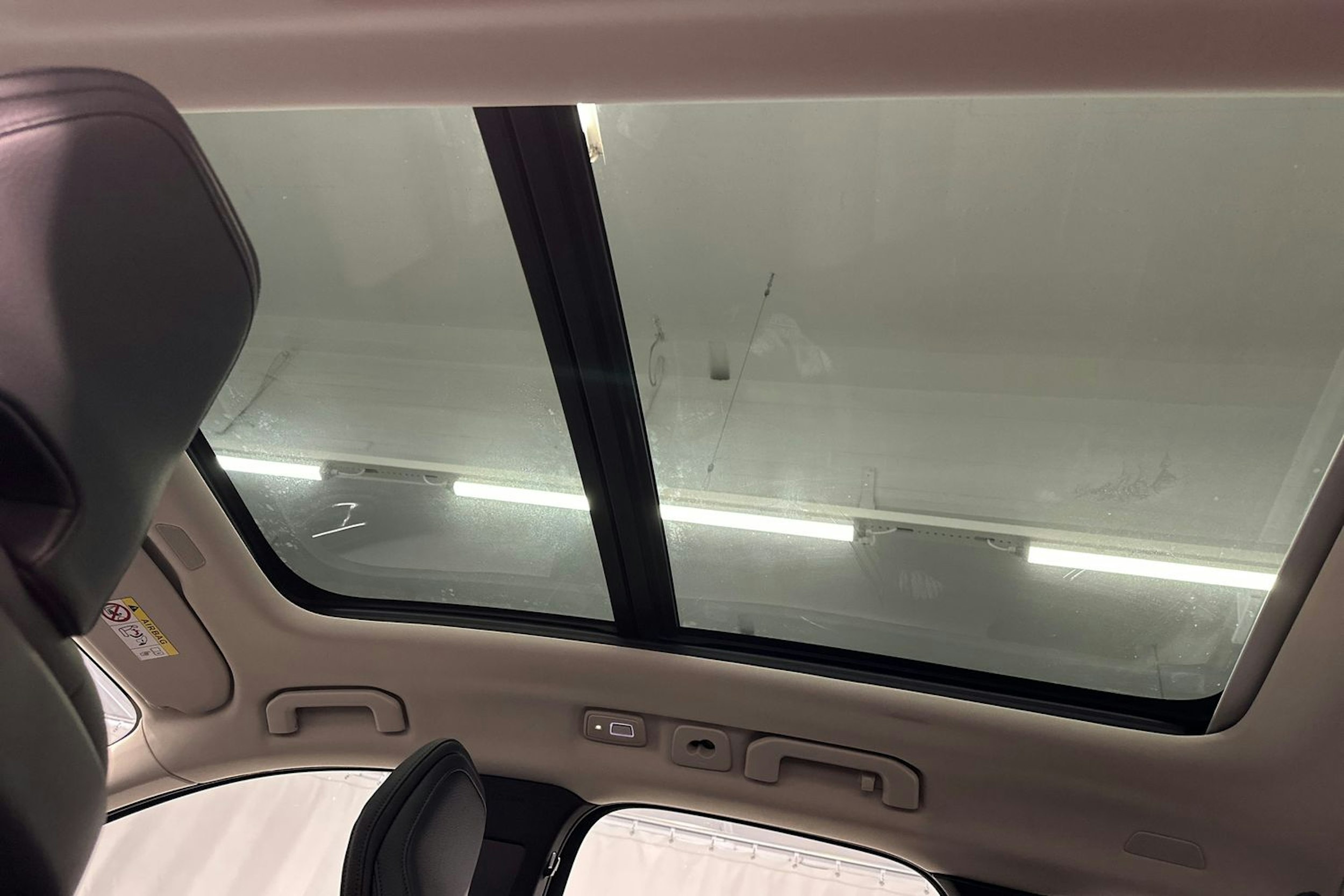 hopea Volvo XC60 2023 kuva 29.