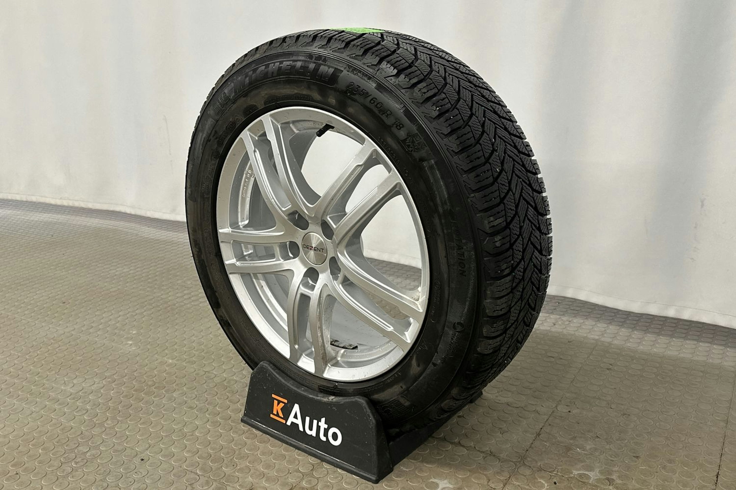 hopea Volvo XC60 2023 kuva 36.
