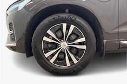 harmaa Volvo XC60 2023 kuva 27.