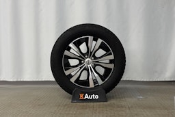 harmaa Volvo XC60 2023 kuva 30.