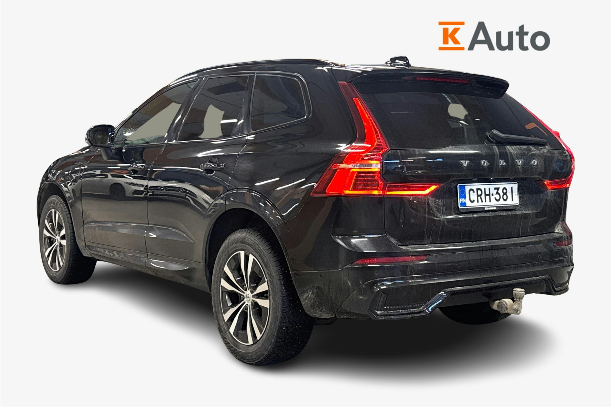 musta Volvo XC60 2023 kuva 2.