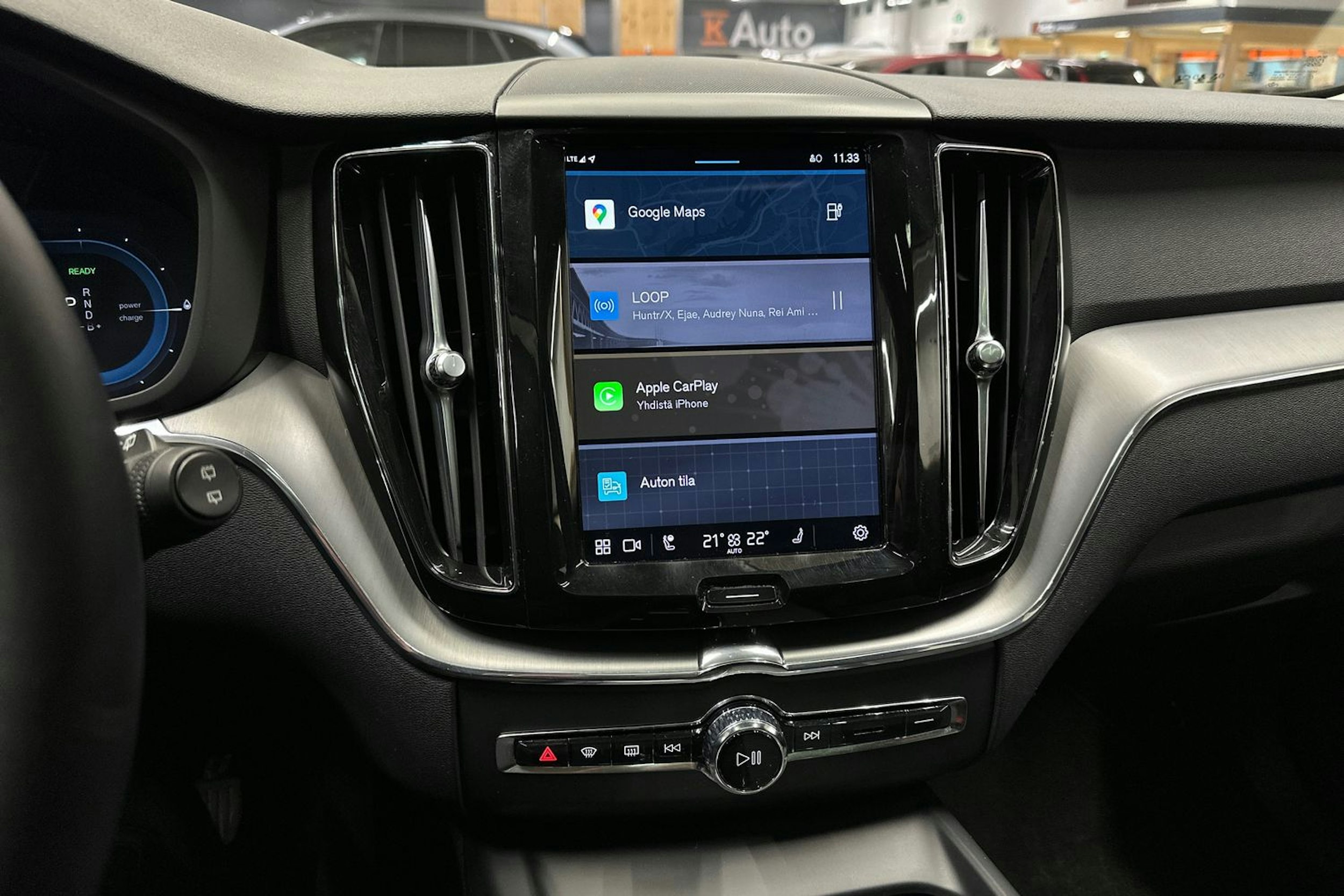 harmaa Volvo XC60 2024 kuva 17.