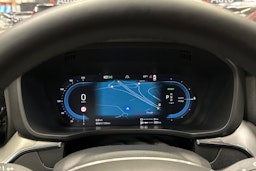 harmaa Volvo XC60 2024 kuva 19.