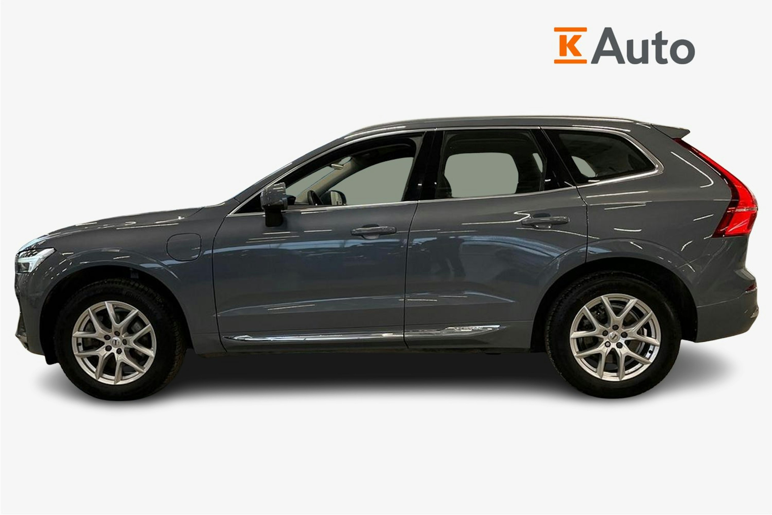 harmaa Volvo XC60 2023 kuva 6.