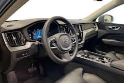 harmaa Volvo XC60 2023 kuva 7.